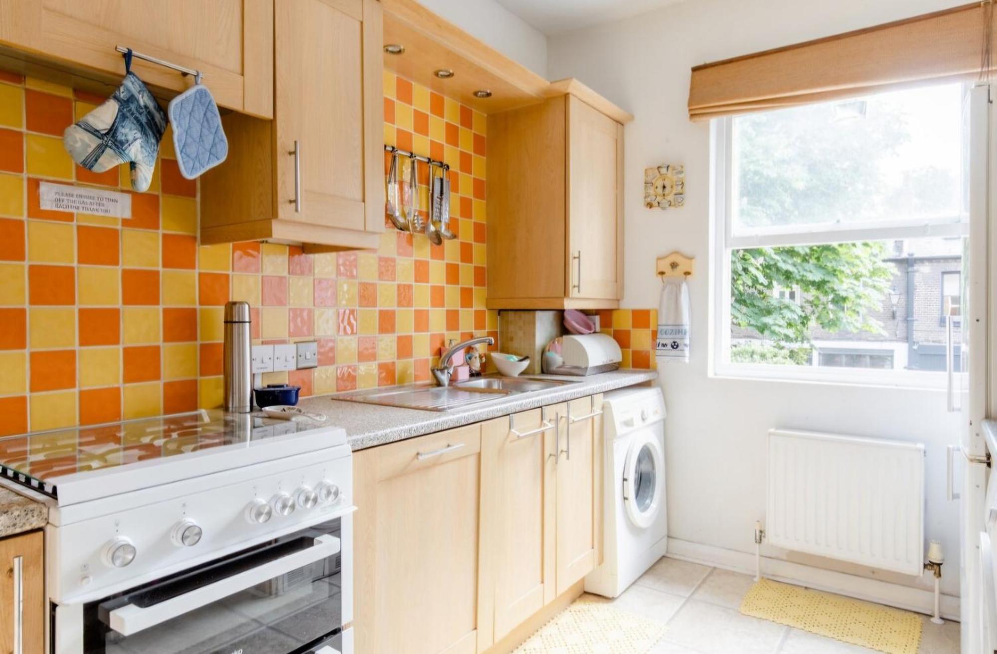 Homestay Spacious Double Bedroom In Kensington