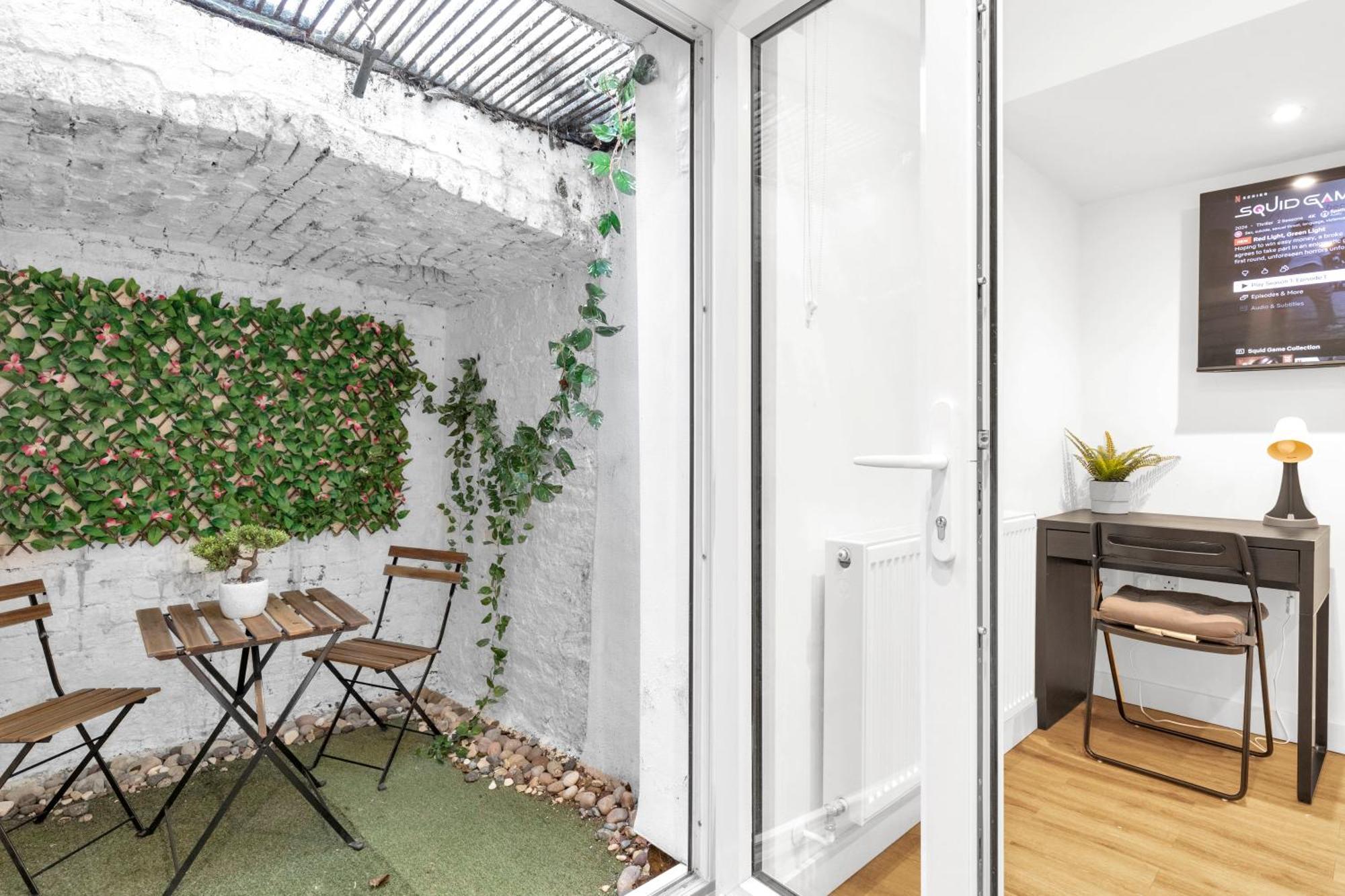 Guest house Kensington With Private Bathroom & Garden