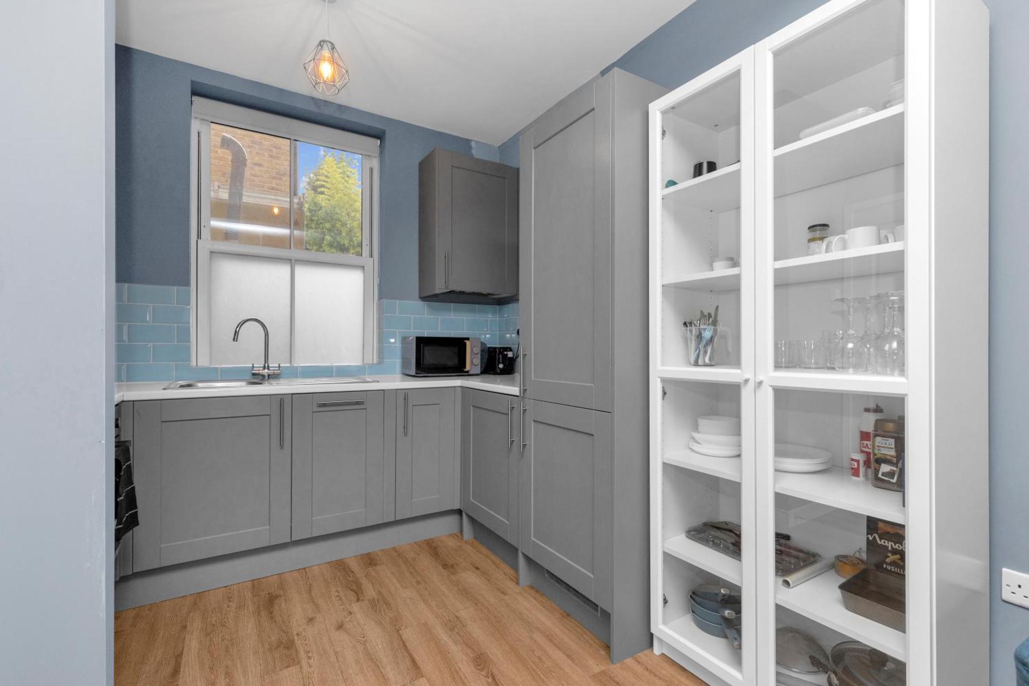 Kensington With Private Bathroom & Garden Guest house