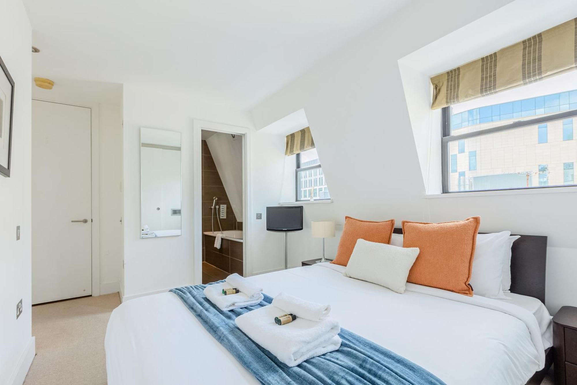 Stunning Serviced Apartments, Steps From Monument Station Leilighet
