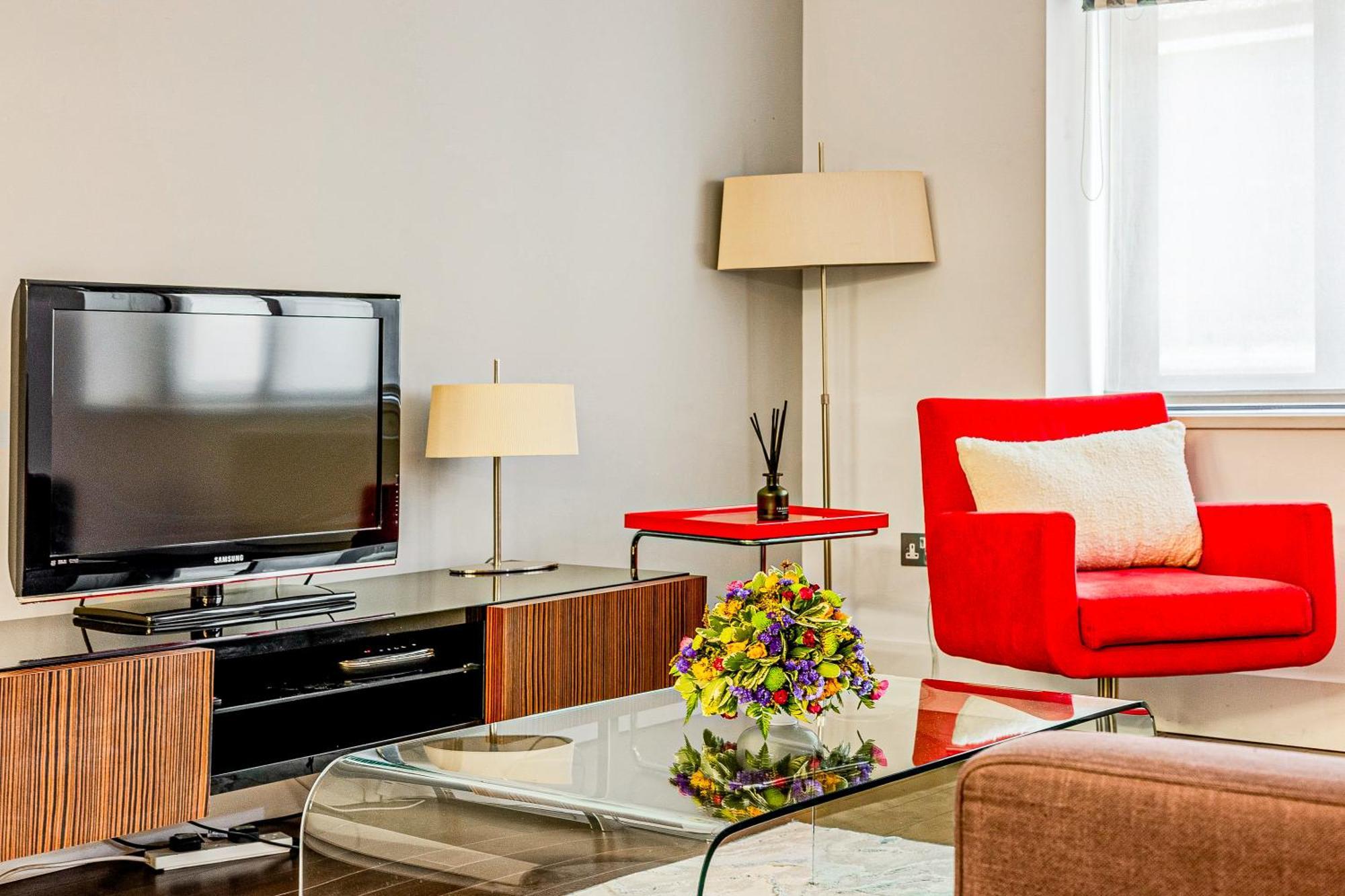 Leilighet Stunning Serviced Apartments, Steps From Monument Station London