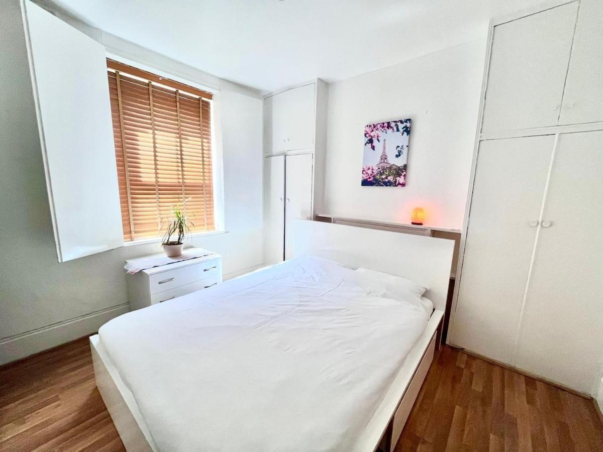 One Bedroom Flat Sw8 Apartment