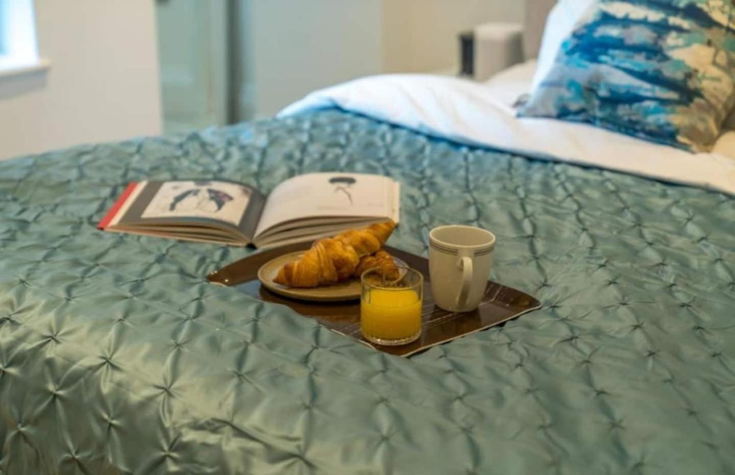 Niru Experience Luxury Boutique Garden 2bd 2ba Londen