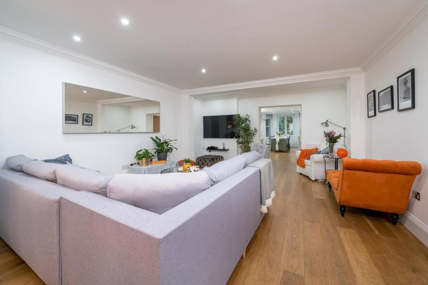 Niru Experience Luxury Boutique Garden 2bd 2ba Appartement