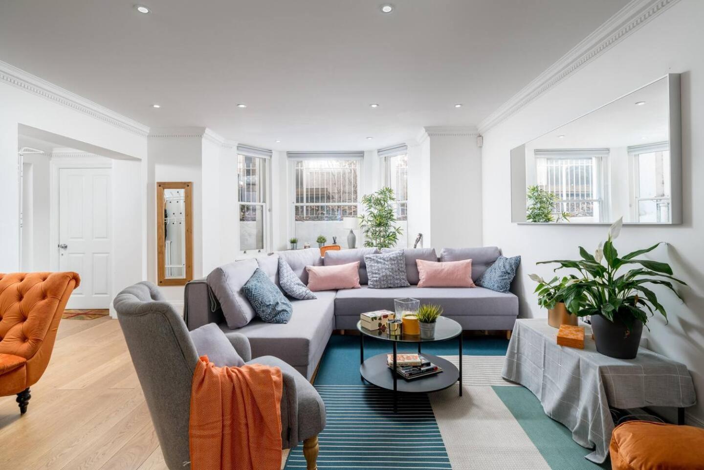Appartement Niru Experience Luxury Boutique Garden 2bd 2ba Londen