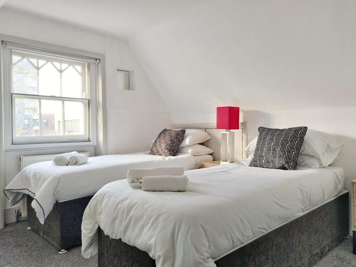 The Camden Chic Townhouse - Accommodates 14 Guests * Londres