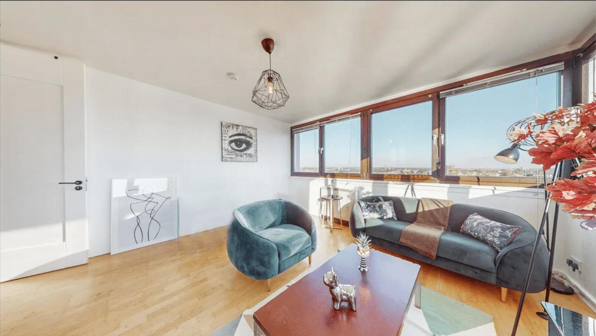 View Hackney High End 3-bedroom Flat Apartment *
