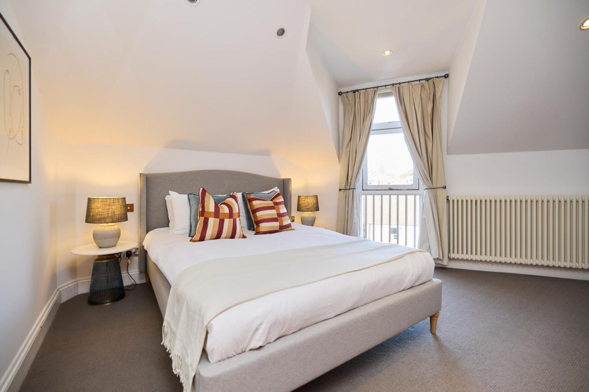 Apartment The Hampstead Getaway - Charming 5bdr With Conservatory London