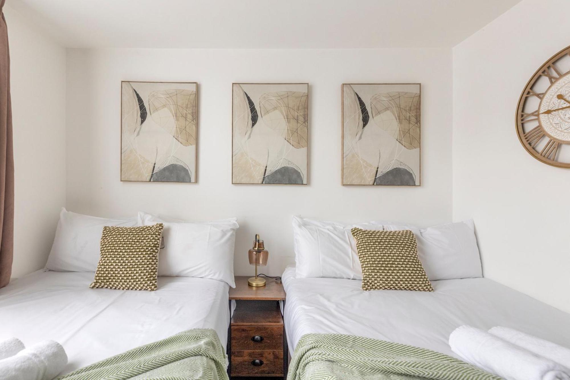 Modern Flat In Golders * Londen