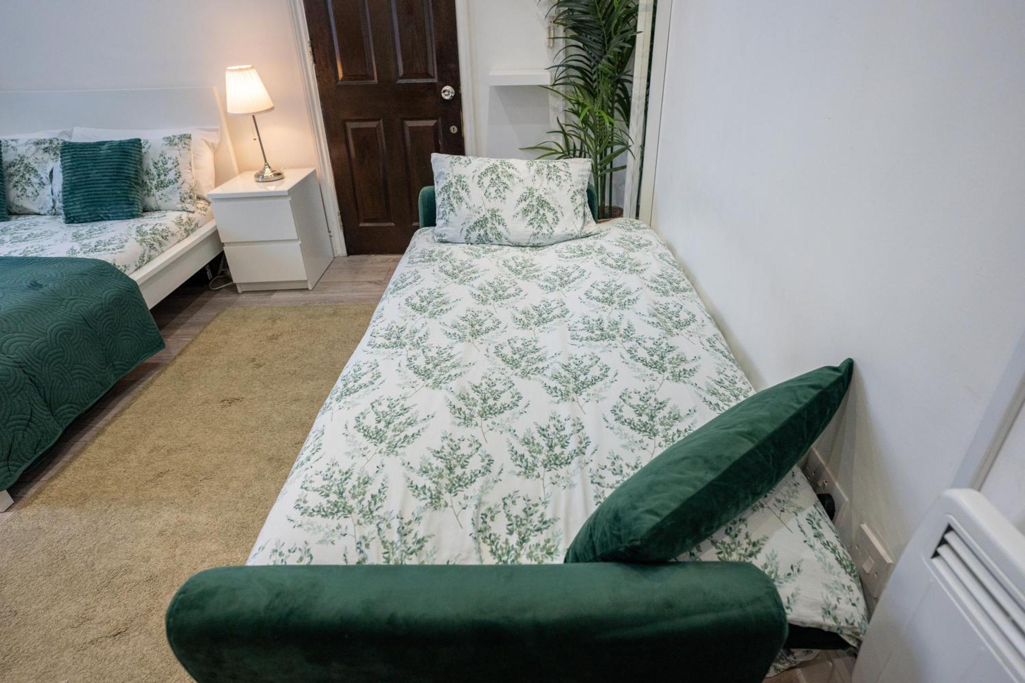 Beautiful Flat In Hackney Next To Overground Station Leilighet London