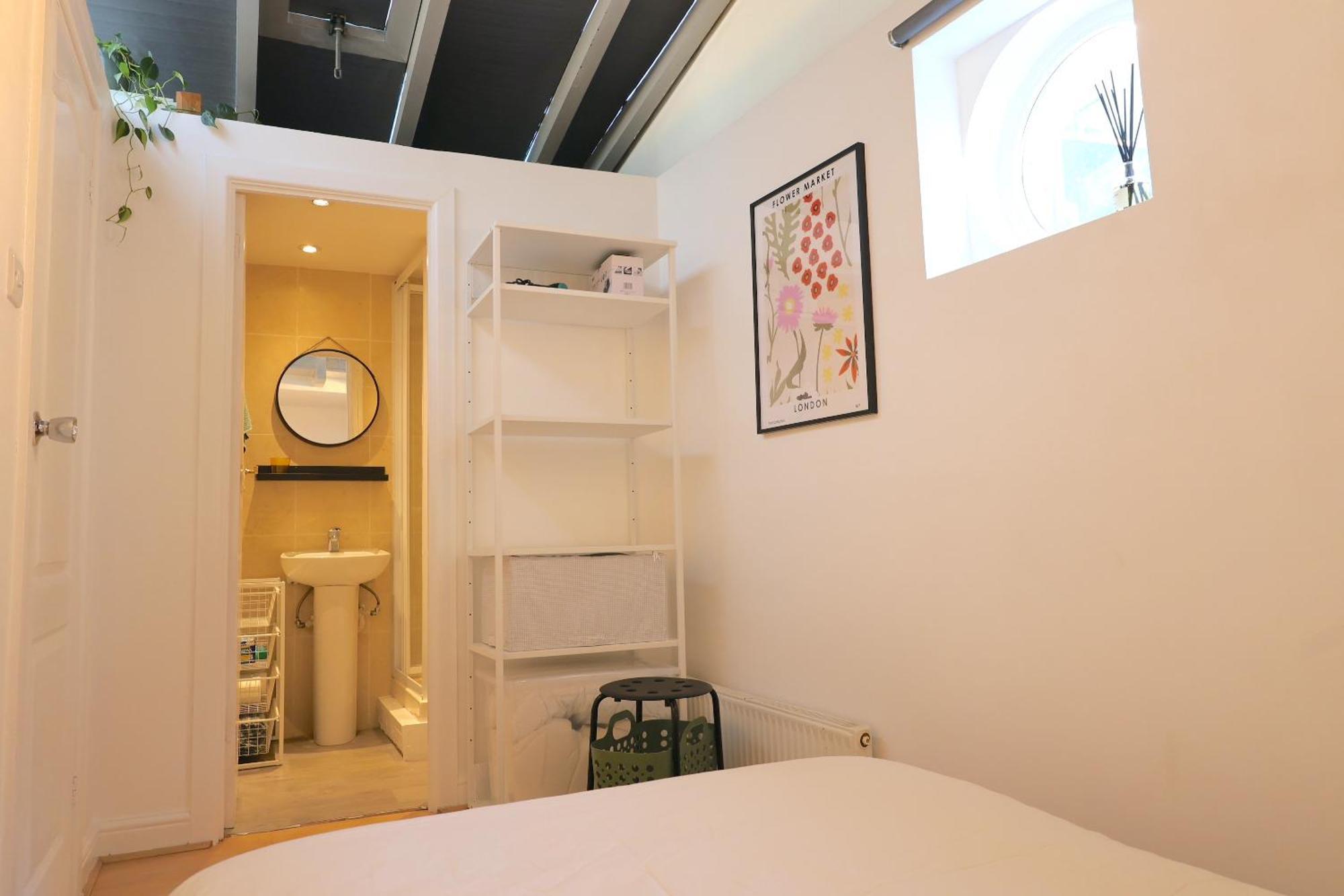 Angel - Floor Double * London
