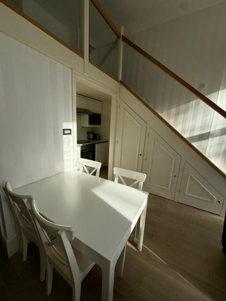 The Paramount 3* London