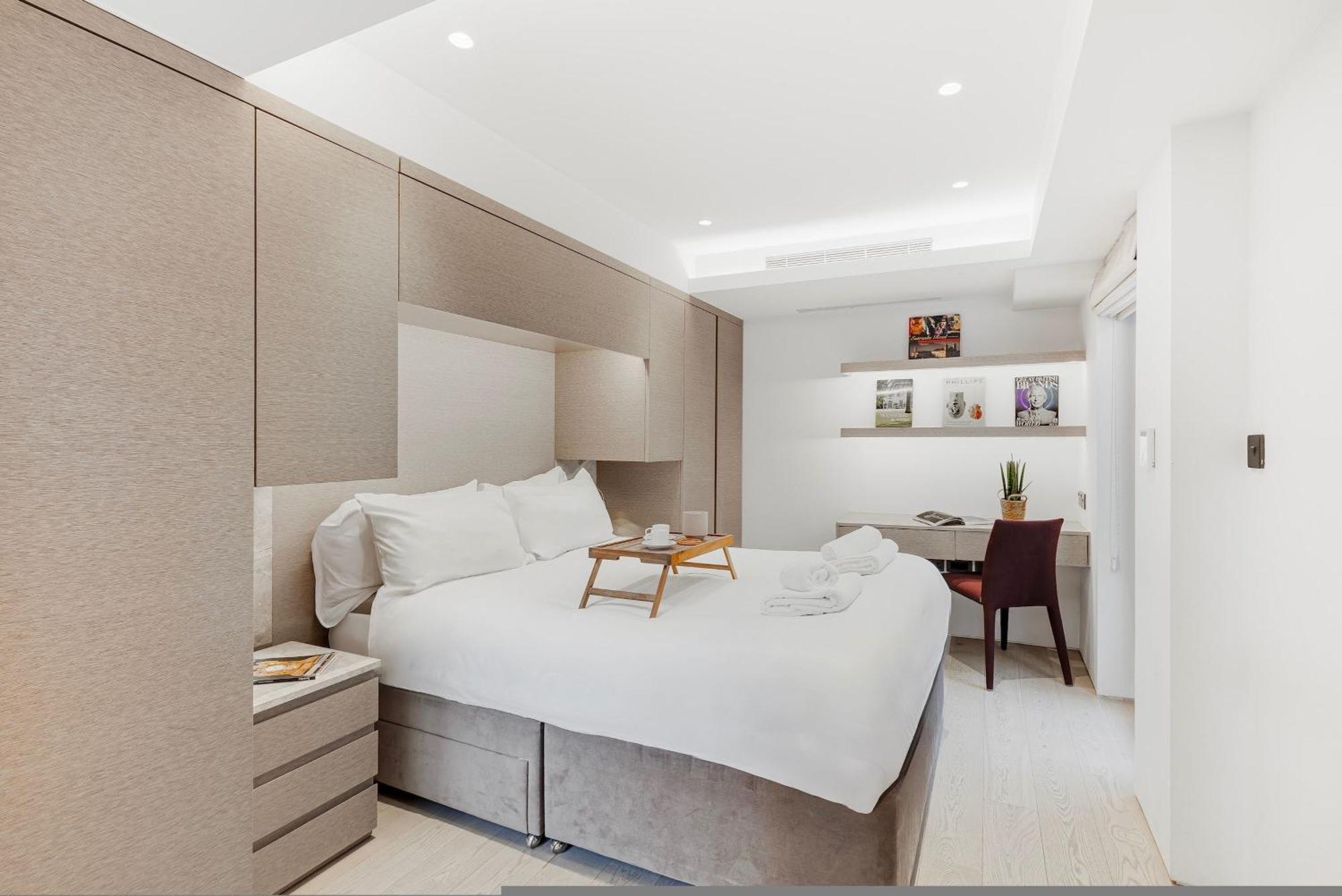Maddox Street Apartment *