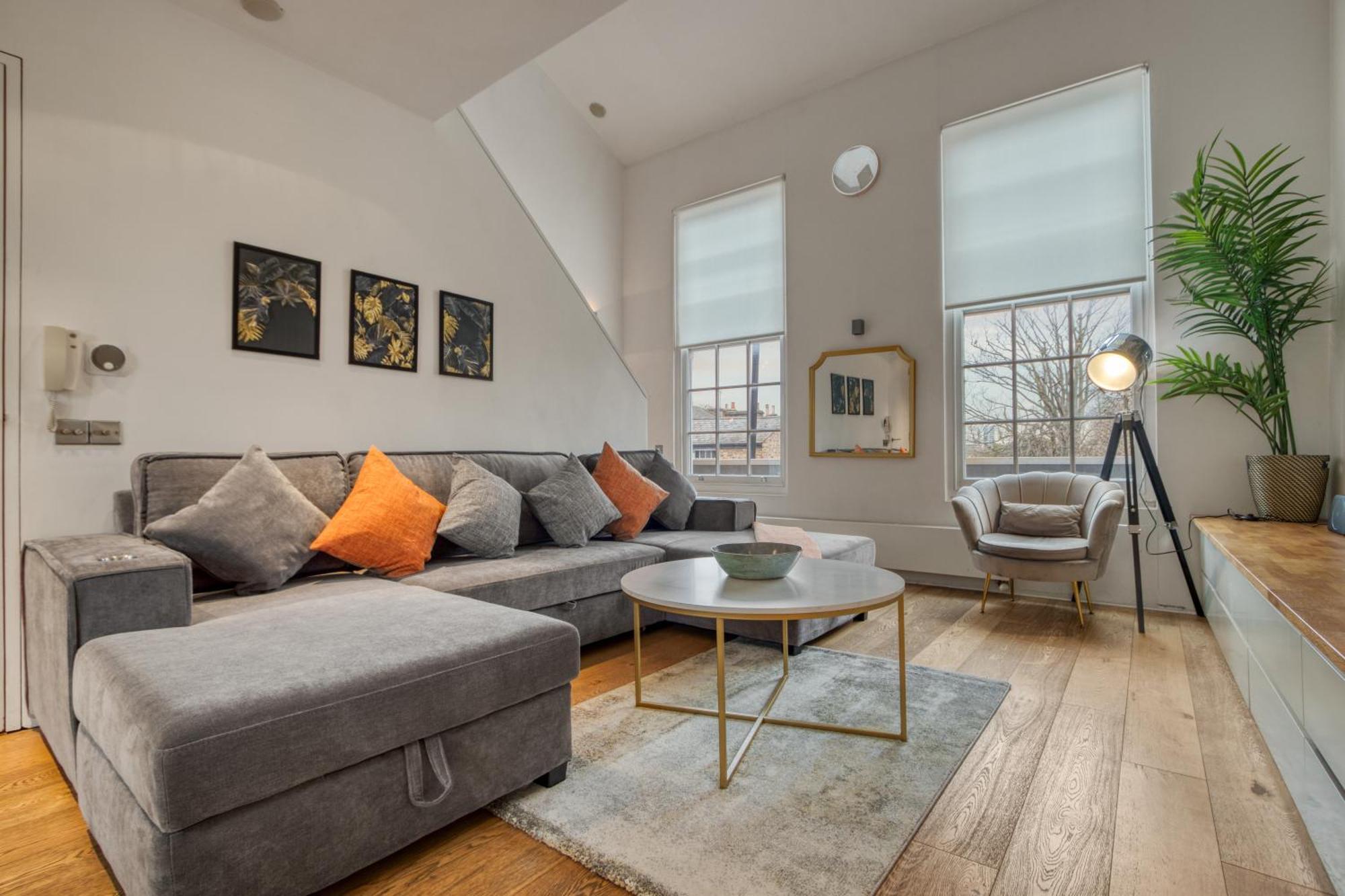 Apartment Award Winning 2 Bedroom House, King's Cross *