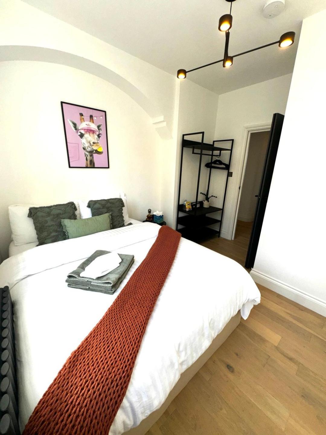 Newly Refurbished W/ River Views Apartamento *