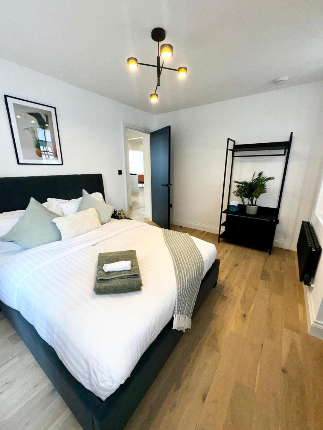 Apartamento Newly Refurbished W/ River Views Londres