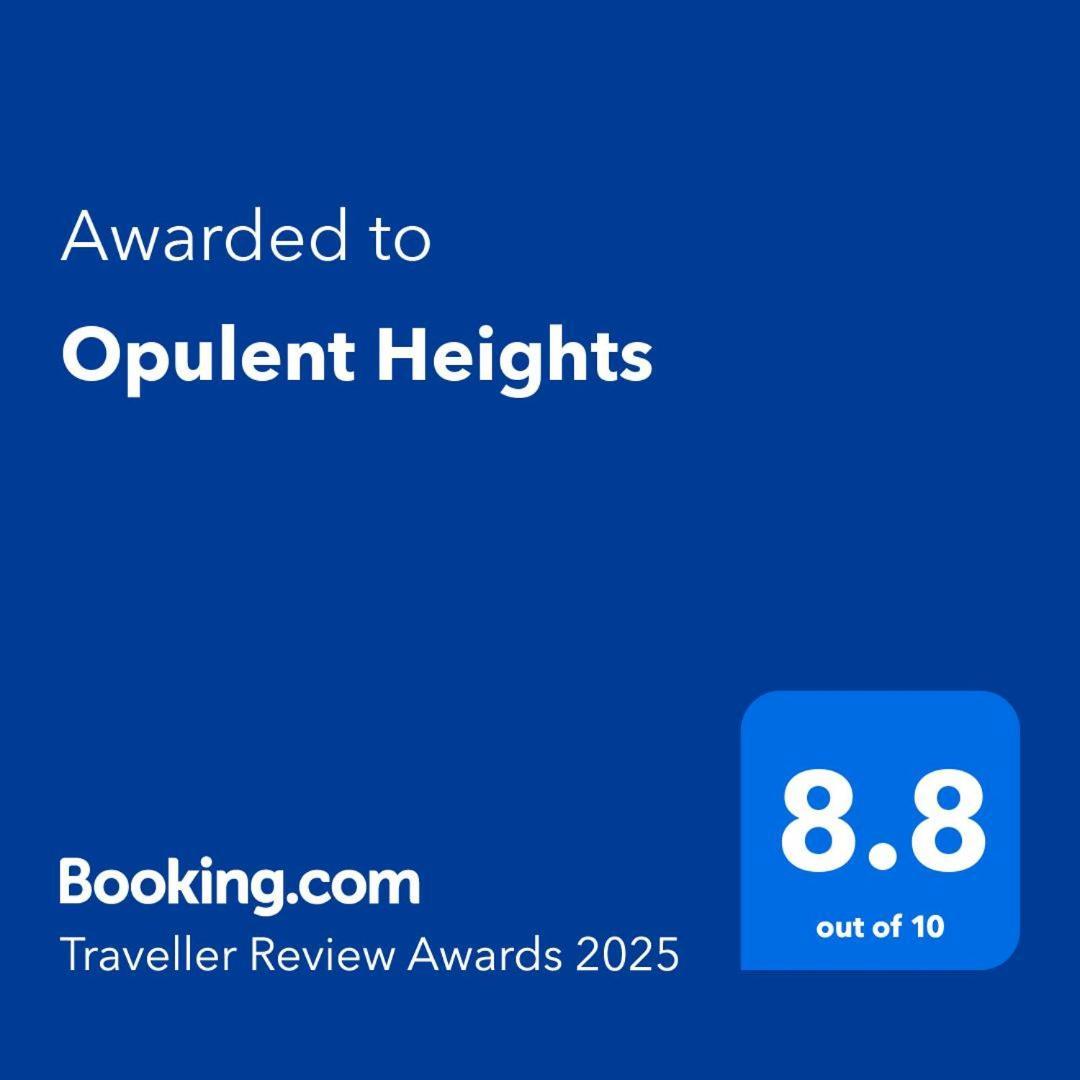 Opulent Heights Pensión 5*