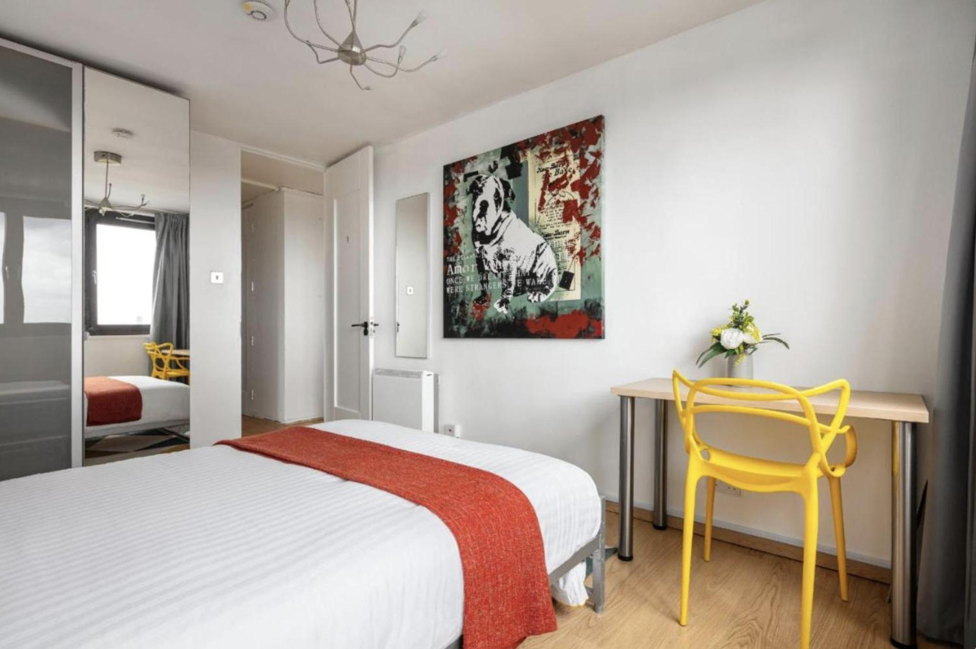 View Hackney High End 3-bedroom Flat London