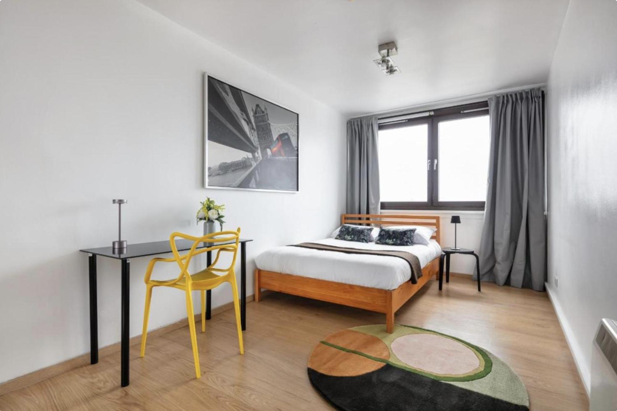 View Hackney High End 3-bedroom Flat Apartment London
