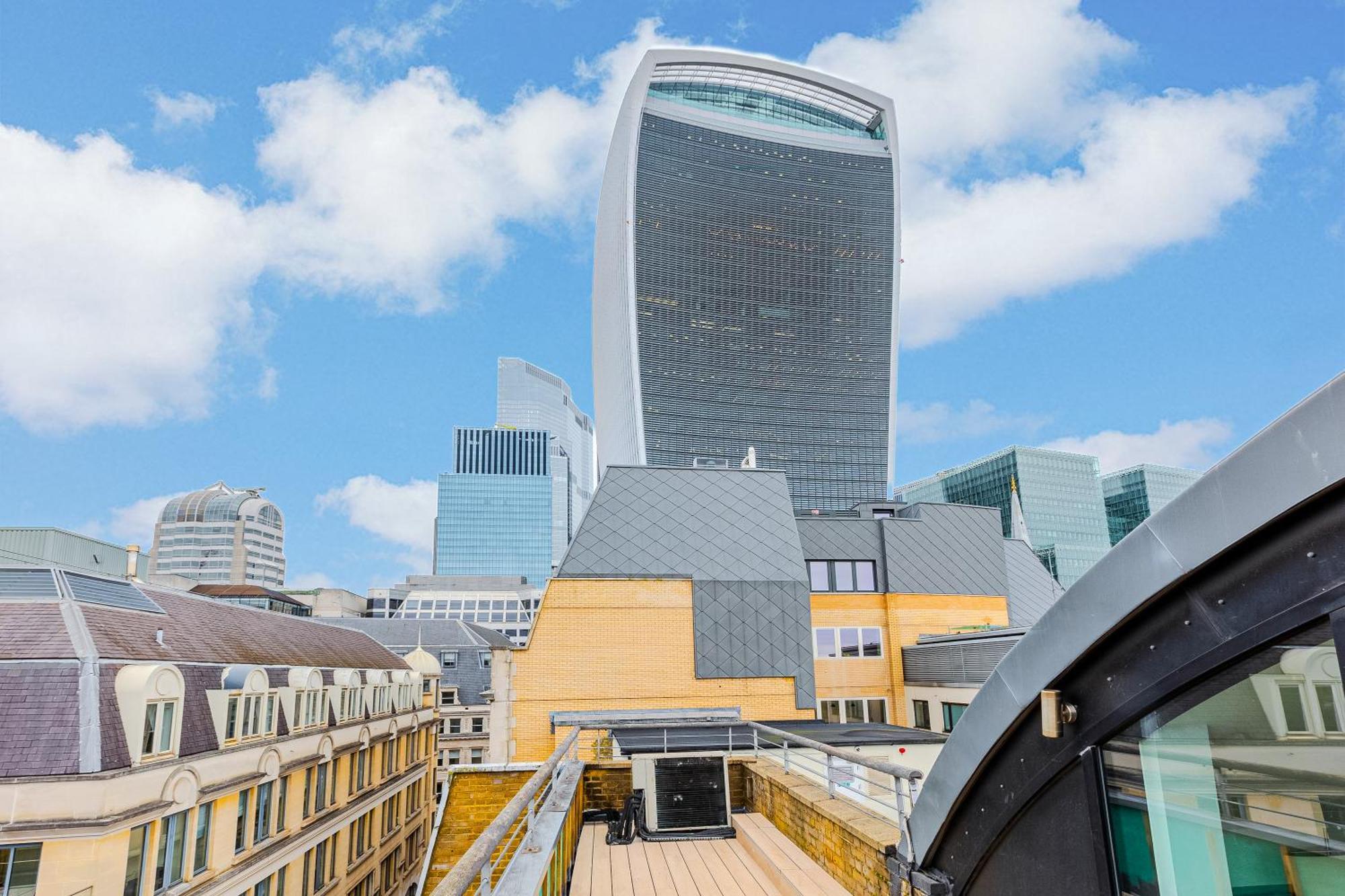 Stunning Serviced Apartments, Steps From Monument Station Leilighet London