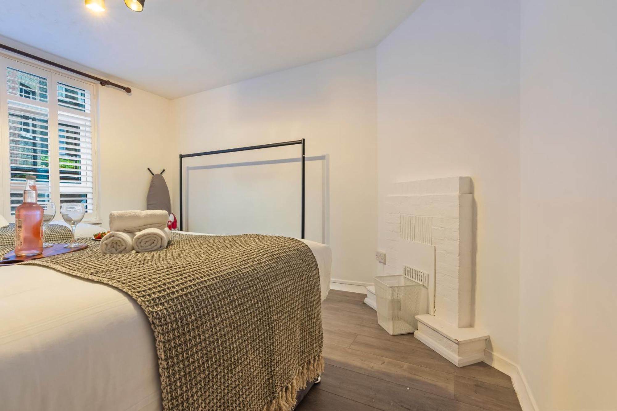 Apartment Stylish 2bed Fulham, Wifi, Parking