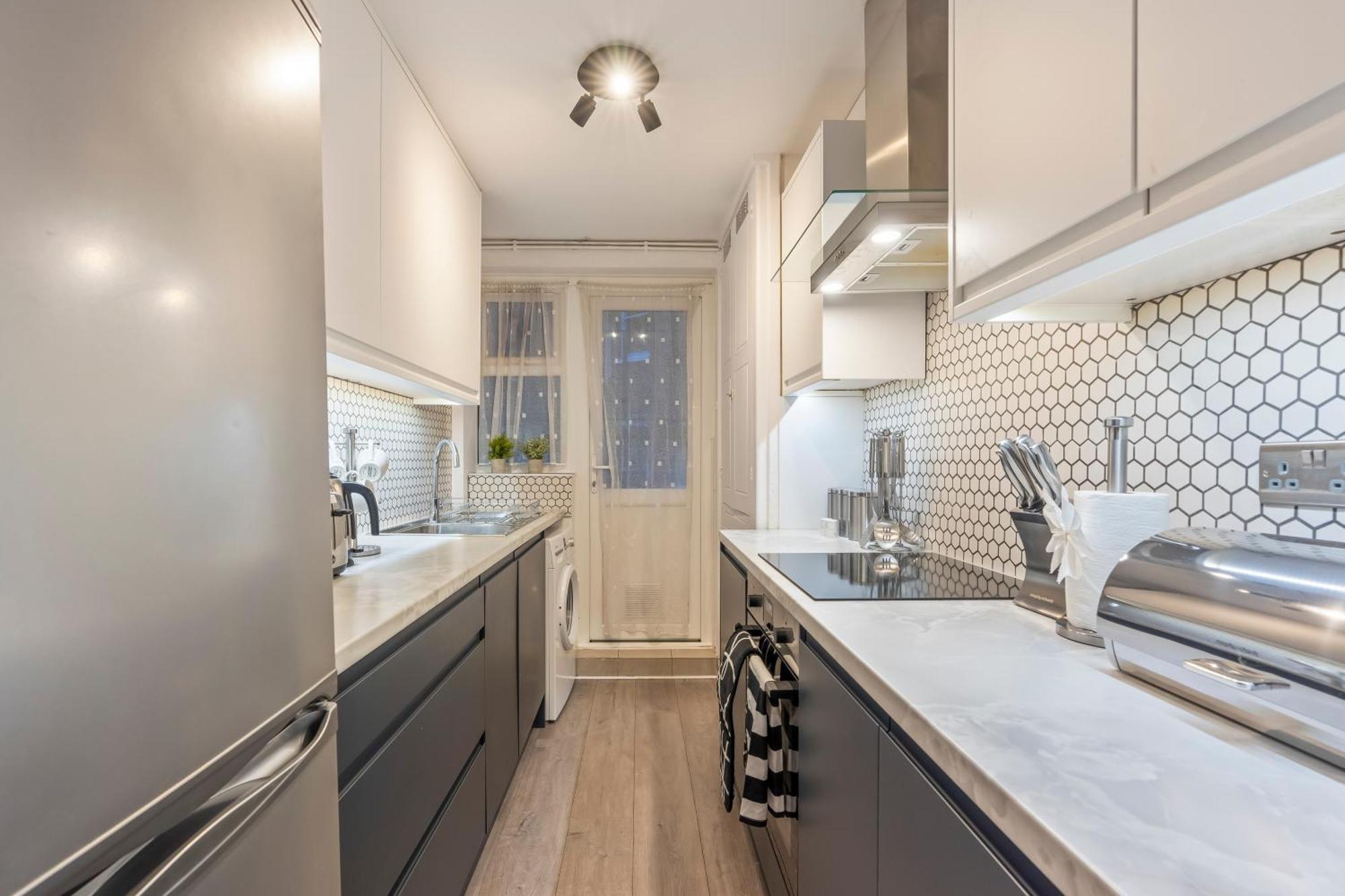 Stylish 2bed Fulham, Wifi, Parking Apartment London