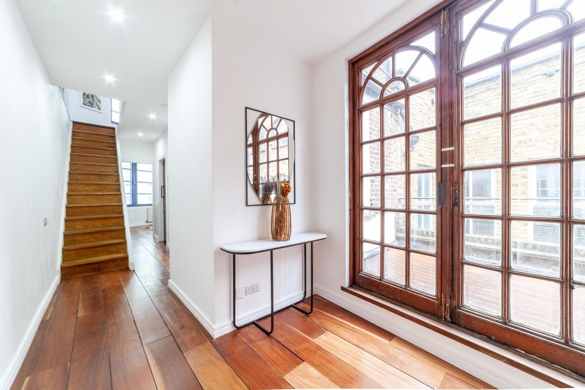 Penthouse 2br Duplex With Roof Terrace In Shoreditch