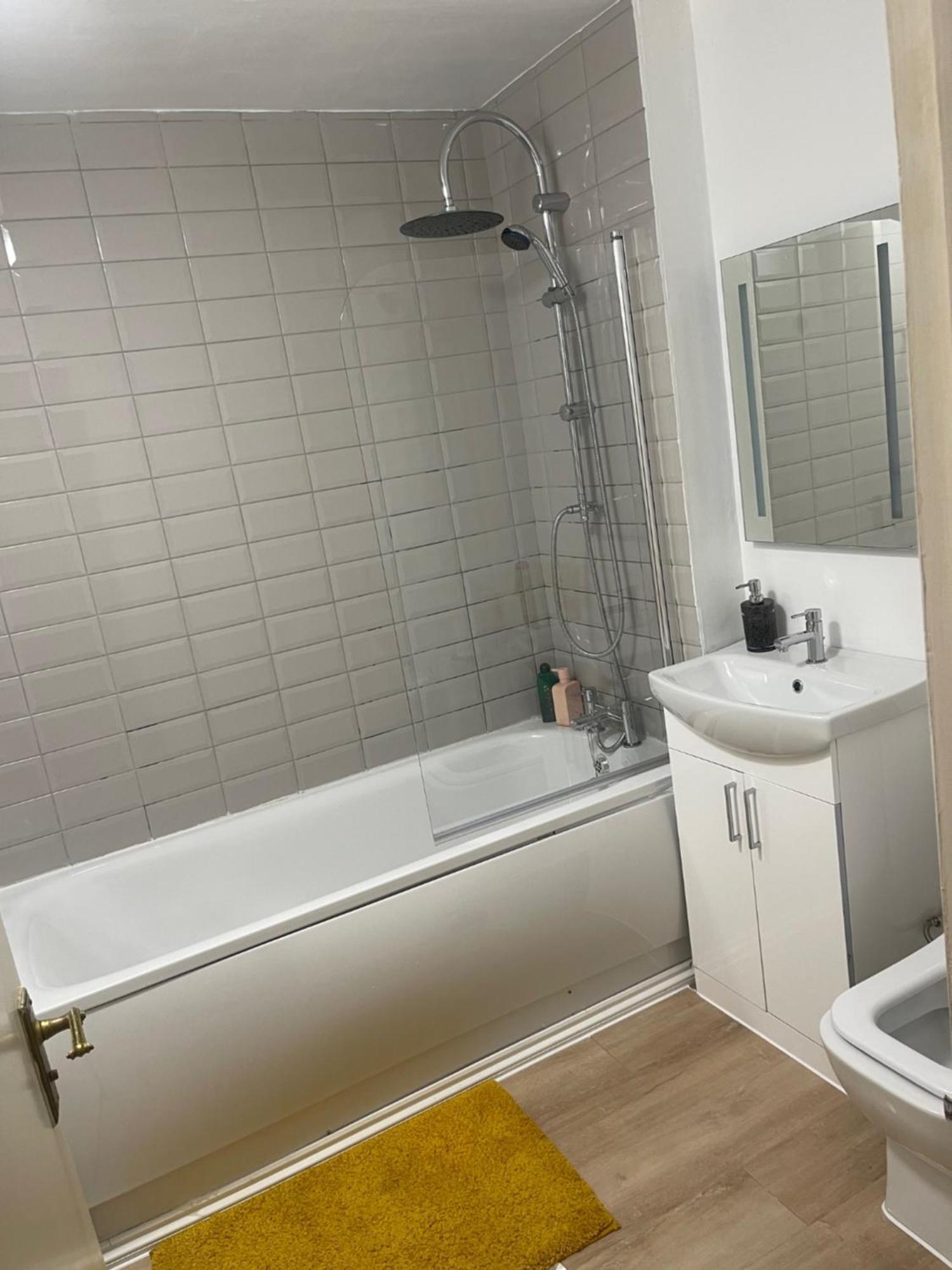 Chelsea Apartment *