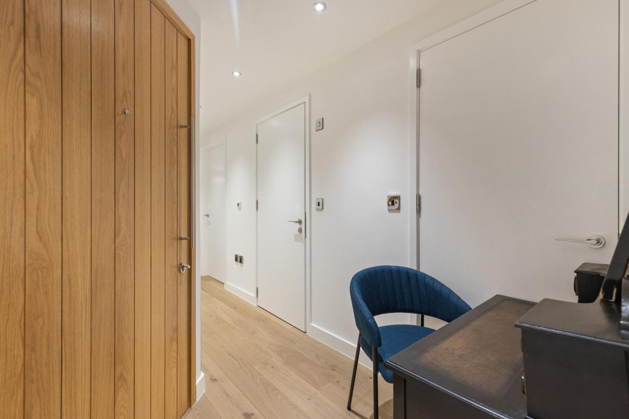 Luxury 2bed 2bath In Westminster 7ppl Apartment *