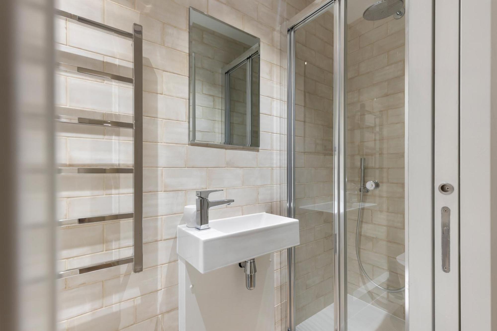 Luxury 2bed 2bath In Westminster 7ppl Apartment