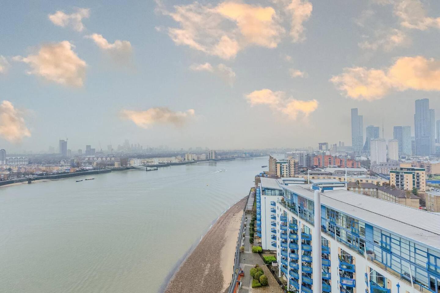 Canary Wharf Riverside Penthouse Leilighet *