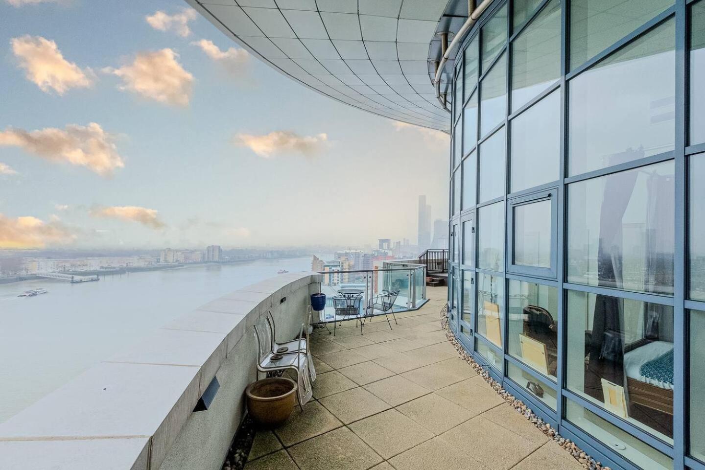Leilighet Canary Wharf Riverside Penthouse