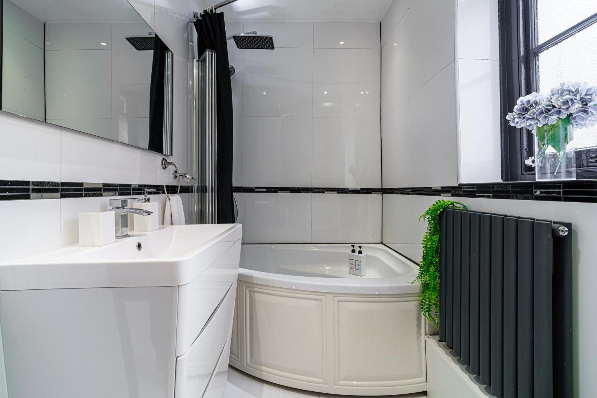 Stylish 2 Bedroom In Shoreditch - Londen