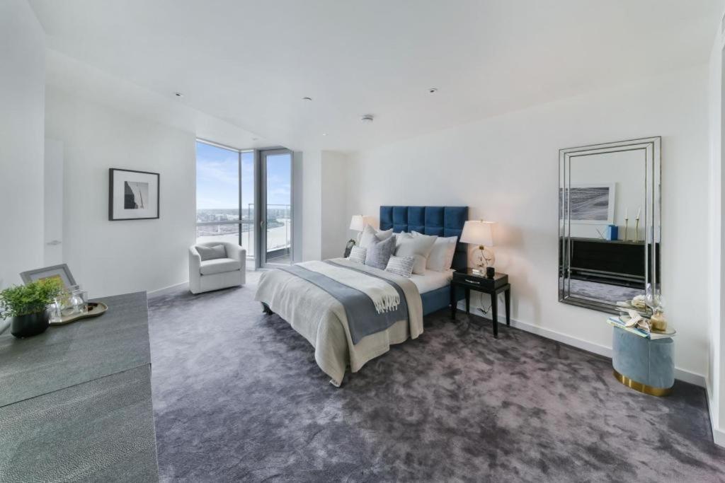Apartment Astonishing With View London