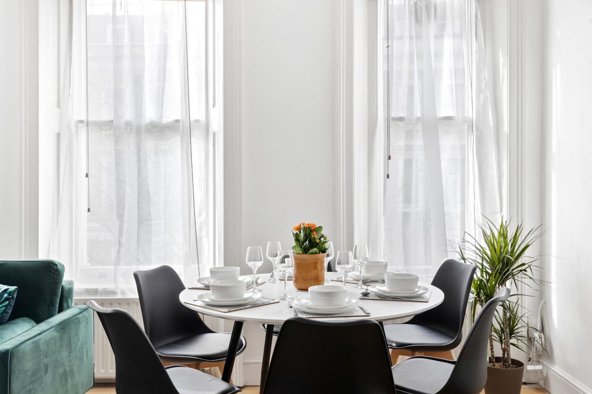 London- Sleeps 8 - 65sq Meters * Londres