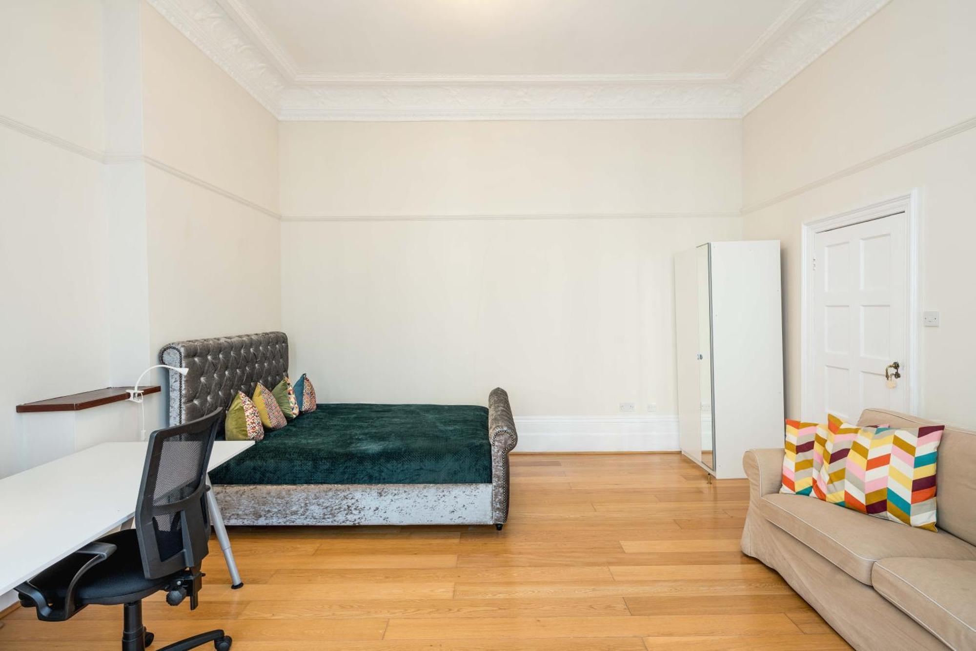 Four Beds By The Station * London