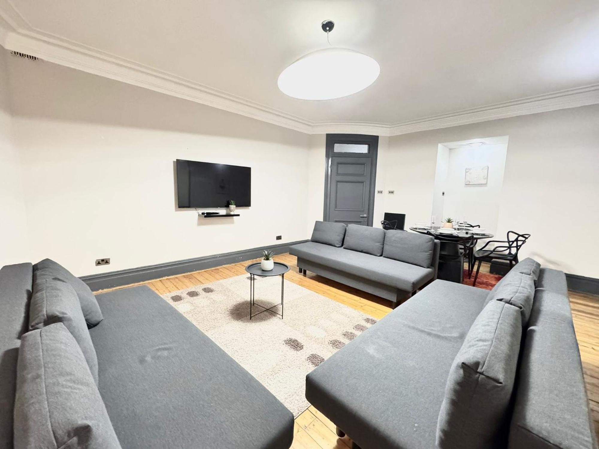 Apartment Spacious Hyde Park Family