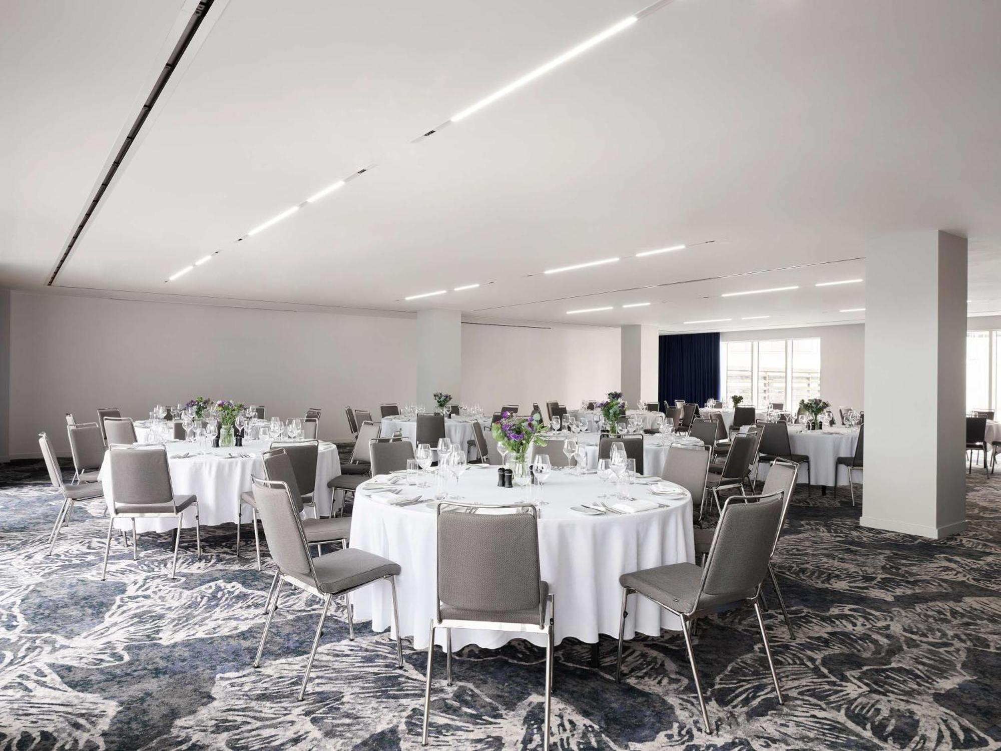 Hyatt House Stratford - 4*