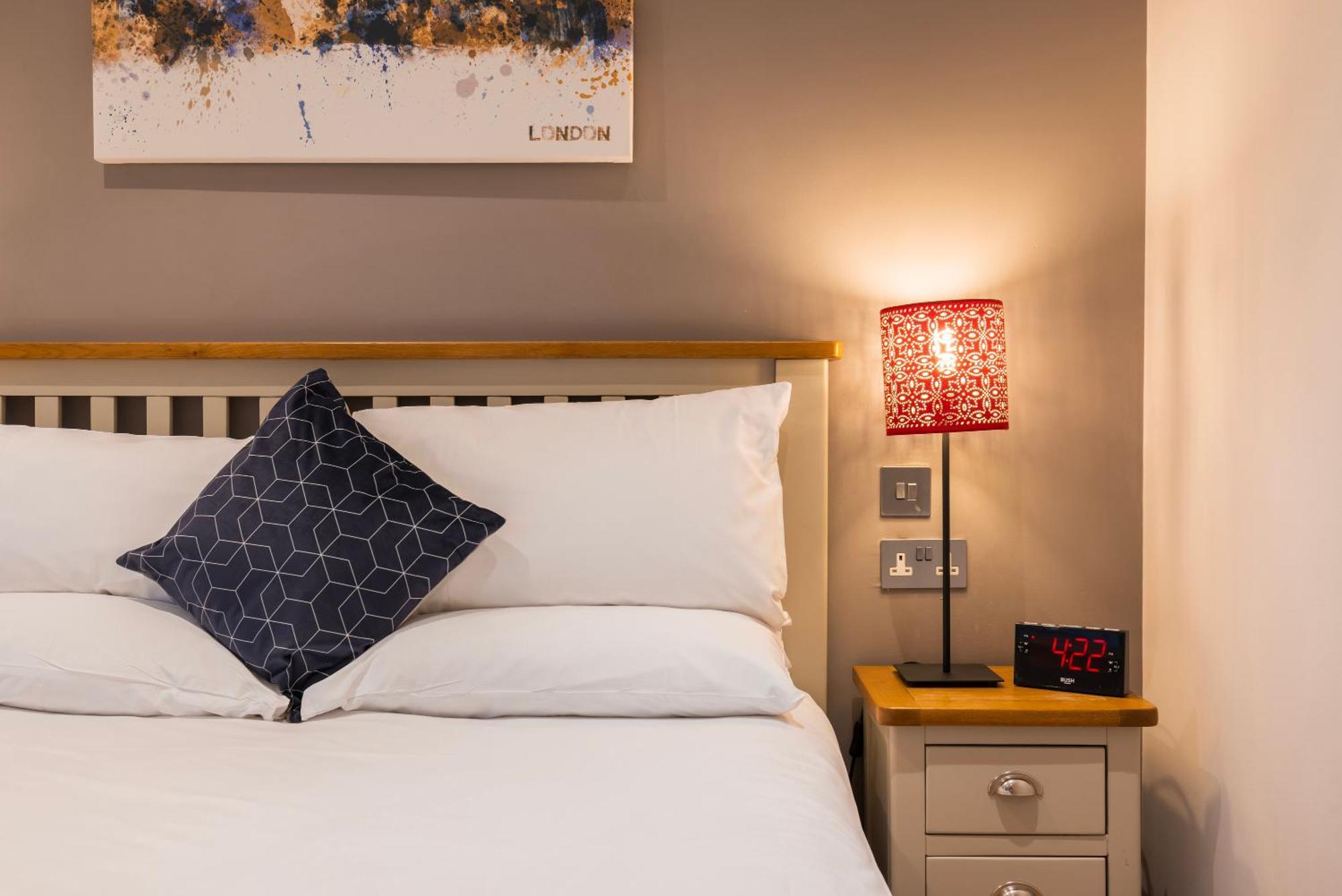 Barbican Serviced By Lovelystay * London