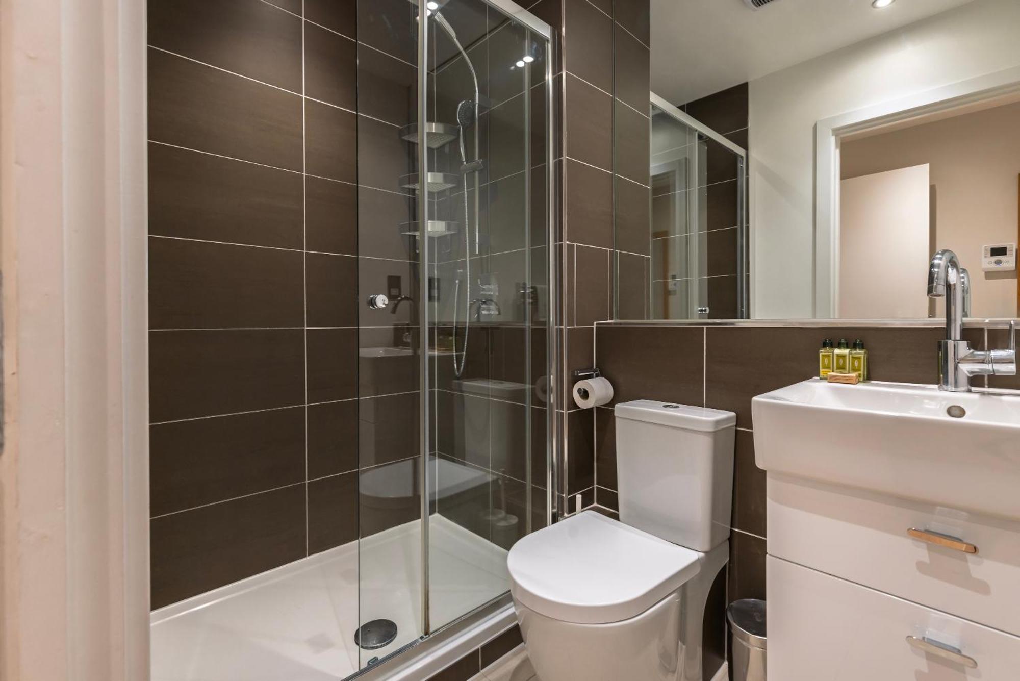 Barbican Serviced By Lovelystay London