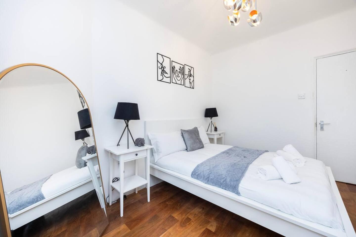 Spacious 2 Bedroom Old Street - Sleeps 6 Ferienhaus *
