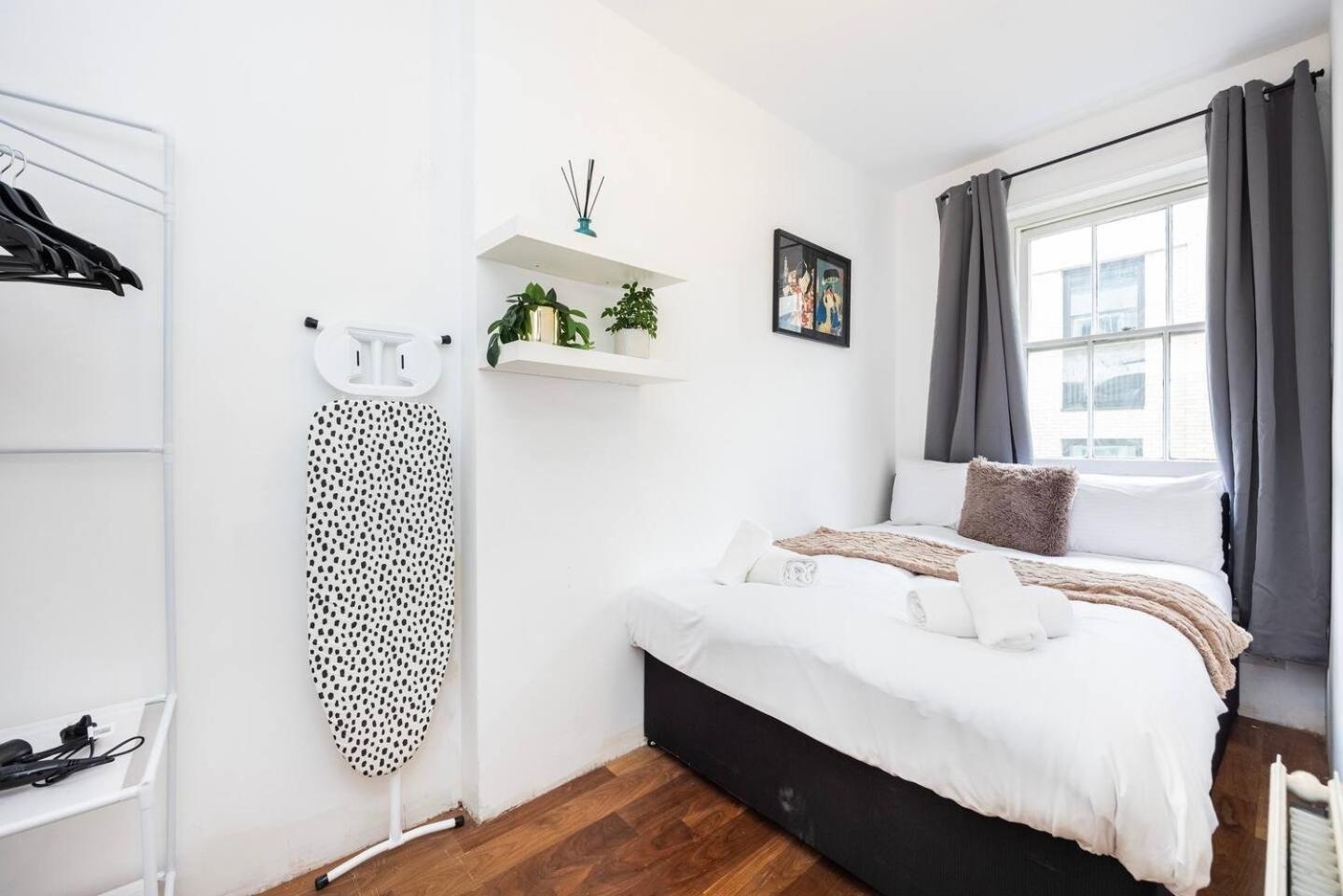 Ferienhaus Spacious 2 Bedroom Old Street - Sleeps 6