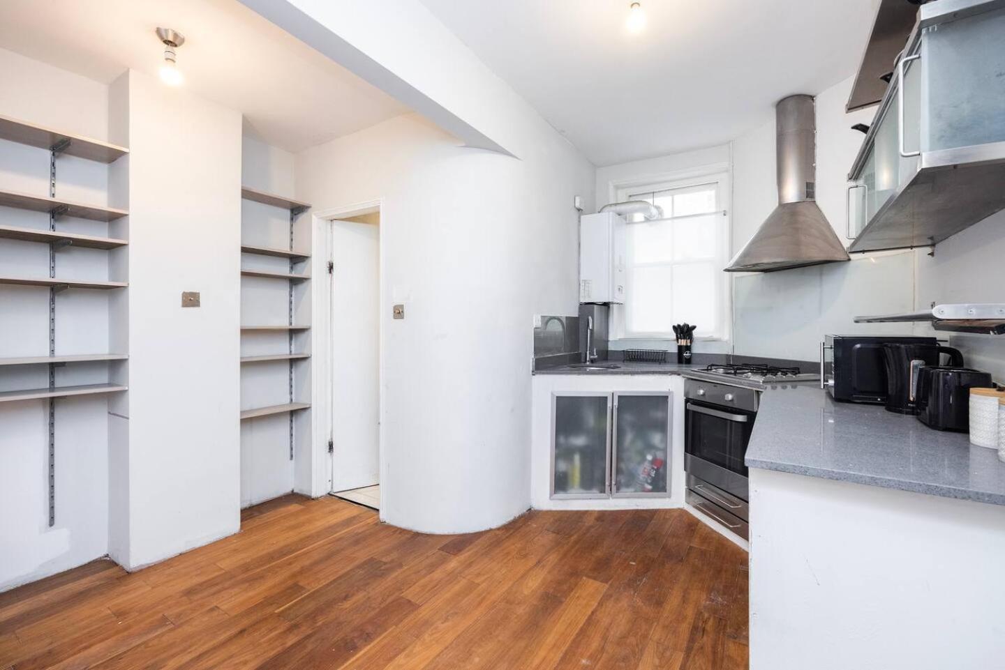 Spacious 2 Bedroom Old Street - Sleeps 6 Ferienhaus London