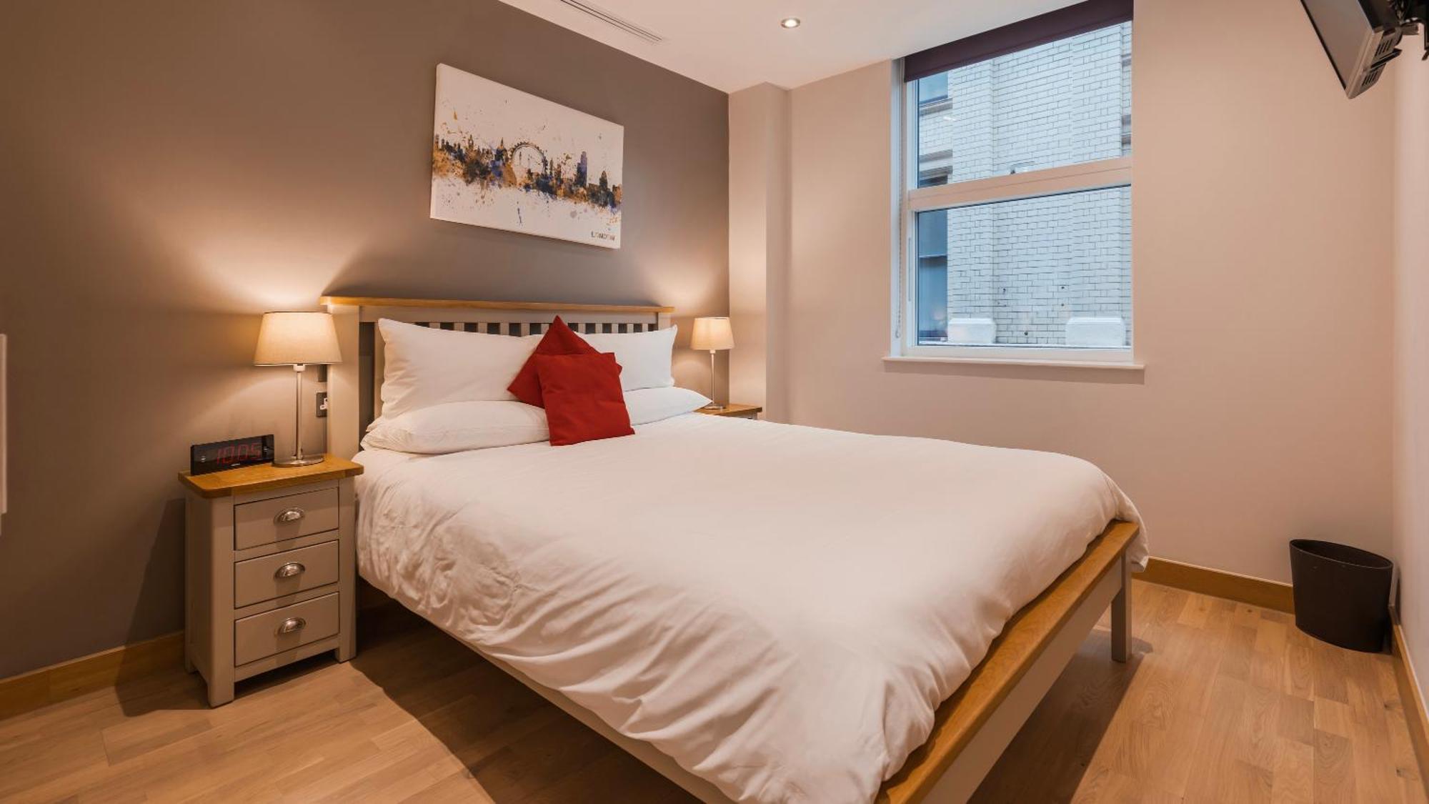 Barbican Serviced By Lovelystay * London