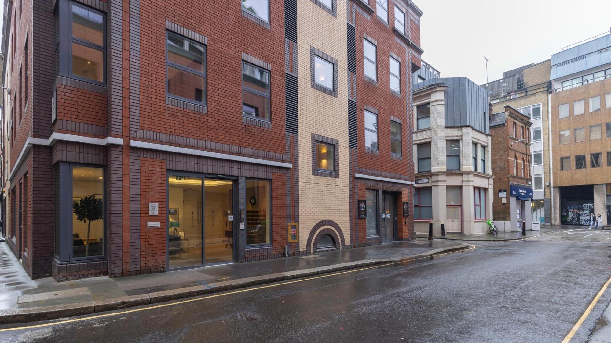 Barbican Serviced By Lovelystay Apartment London