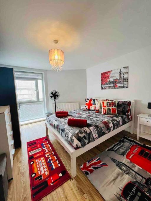 - Flat In Apartment *