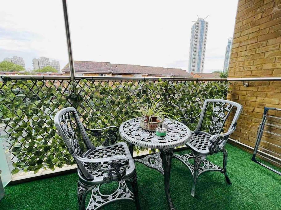 - Flat In London