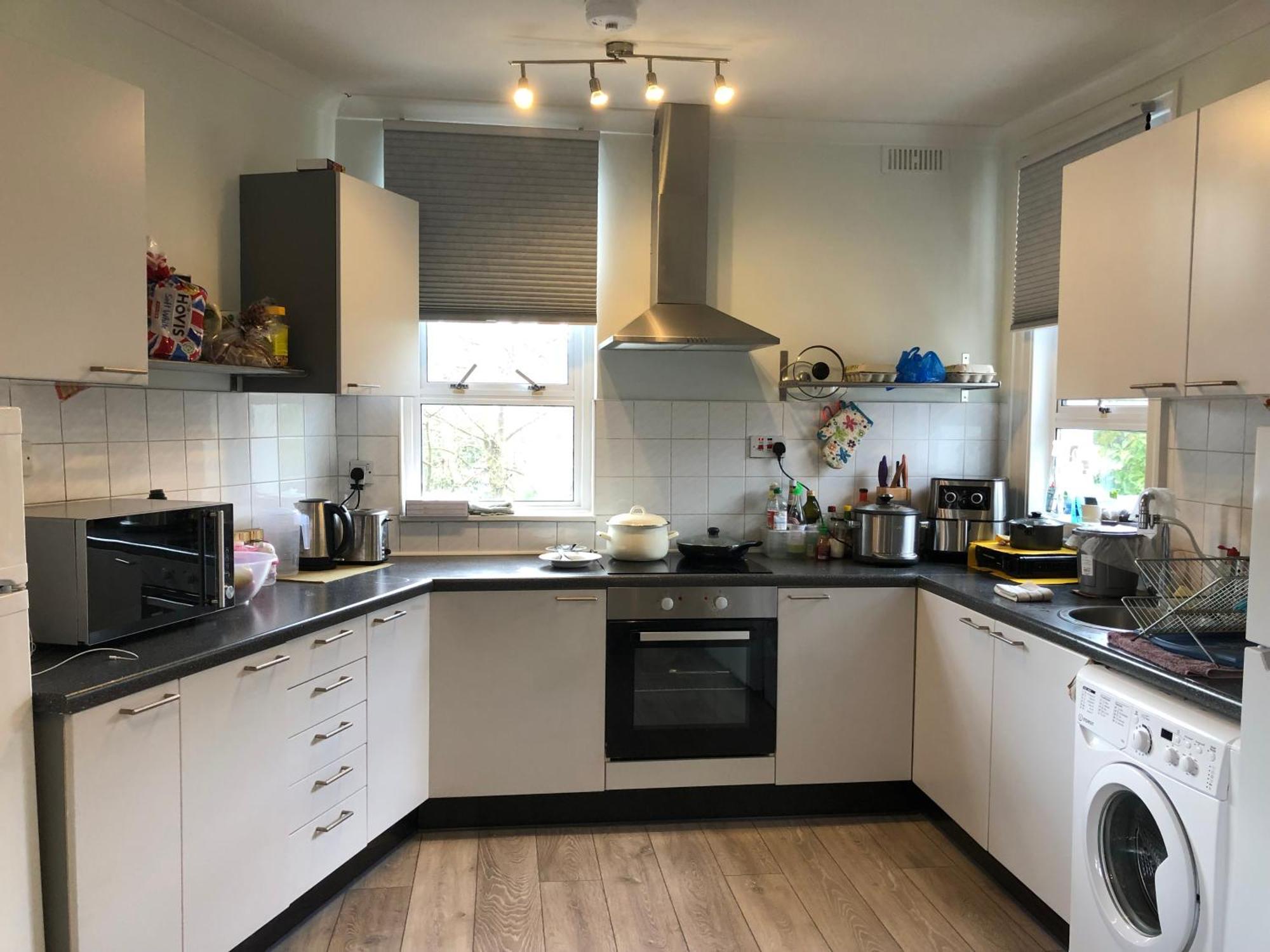 Single Near Bayswater Close To Tube & Bus Gasthof London