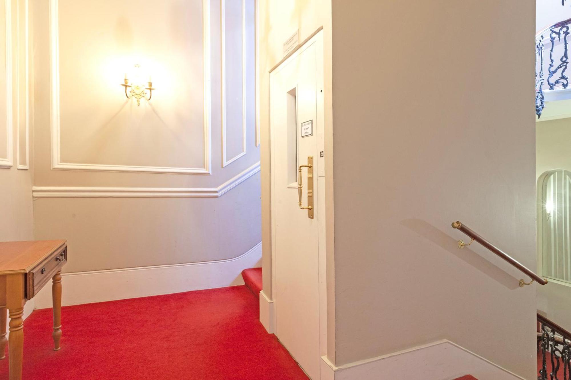 Luxury One Bedroom Mezzanine In Paddington Apartment