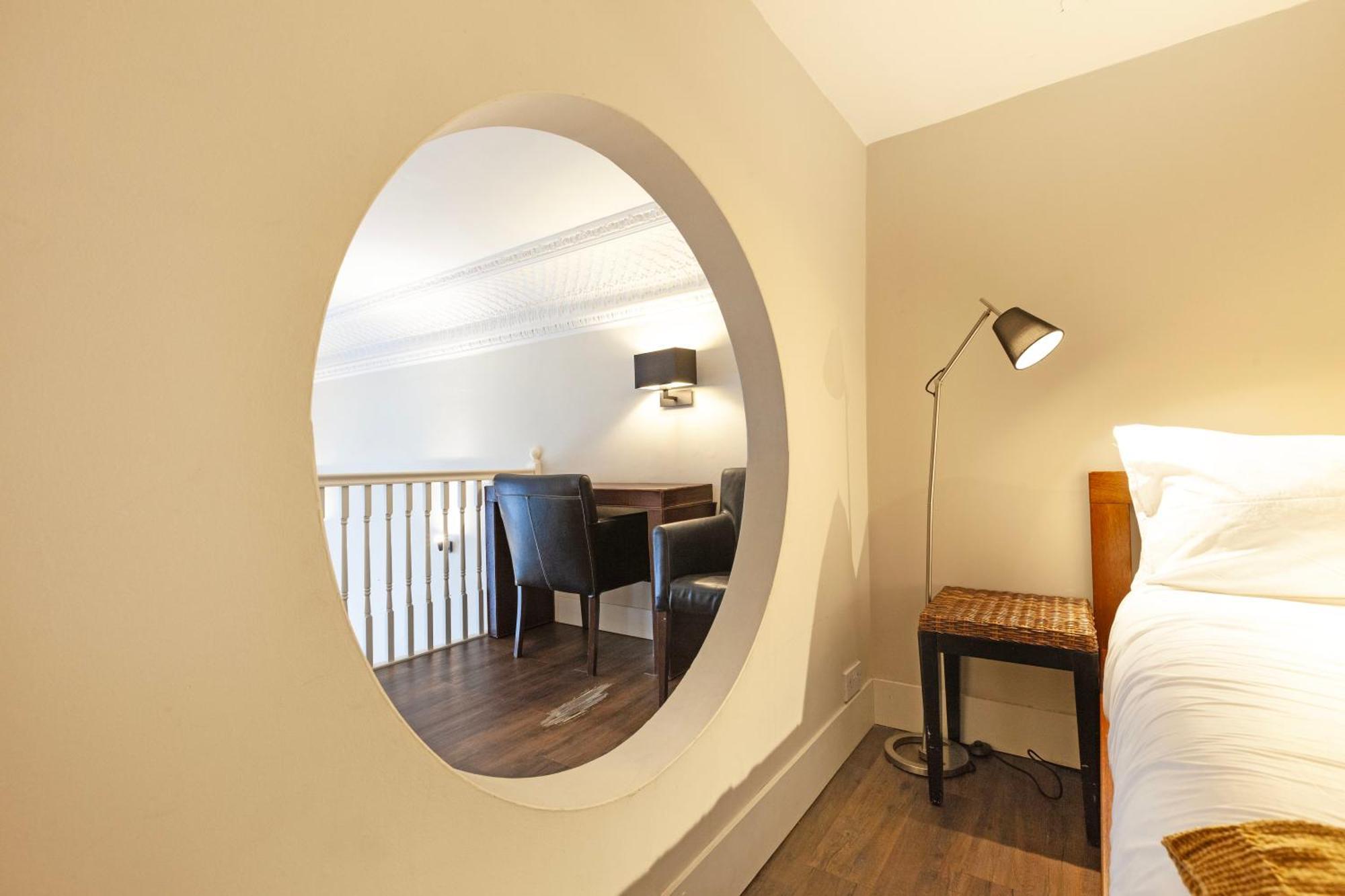 Apartment Luxury One Bedroom Mezzanine In Paddington London